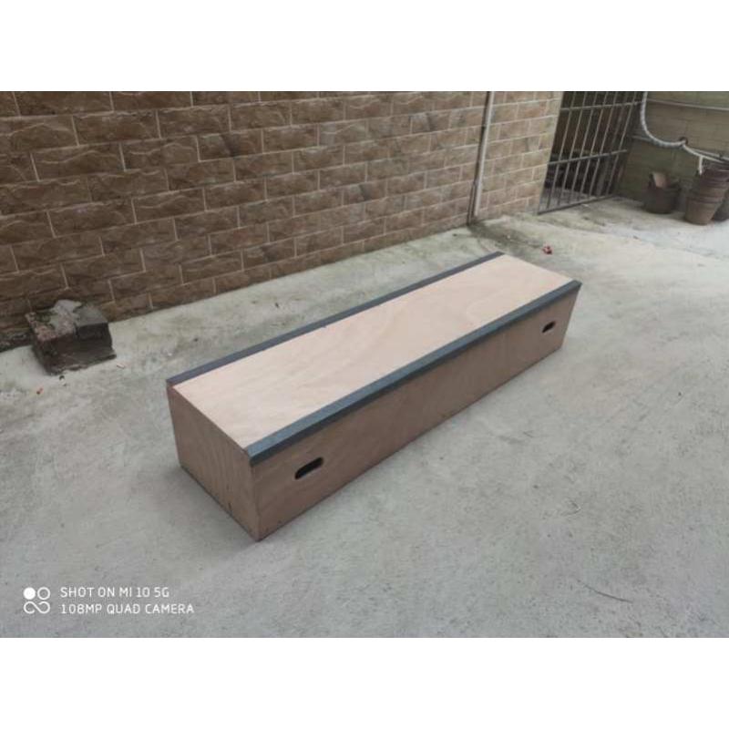 one metre, six feet, one and a half box